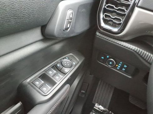 New 2025 Ford Ranger XLT image 12