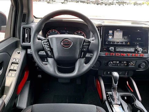 Used 2025 Nissan Frontier Pro-X w/ Pro Convenience Package RWD image 10
