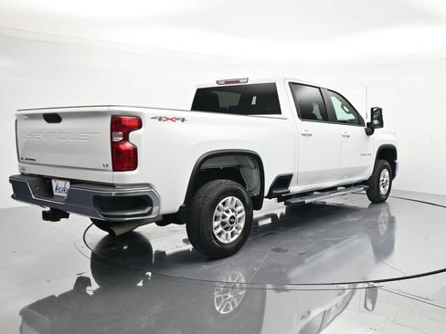 Used 2025 Chevrolet Silverado 2500 LT w/ Convenience Package AWD/4WD image 5