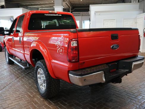 Used 2016 Ford F250 XLT w/ XLT Premium Package AWD/4WD image 5