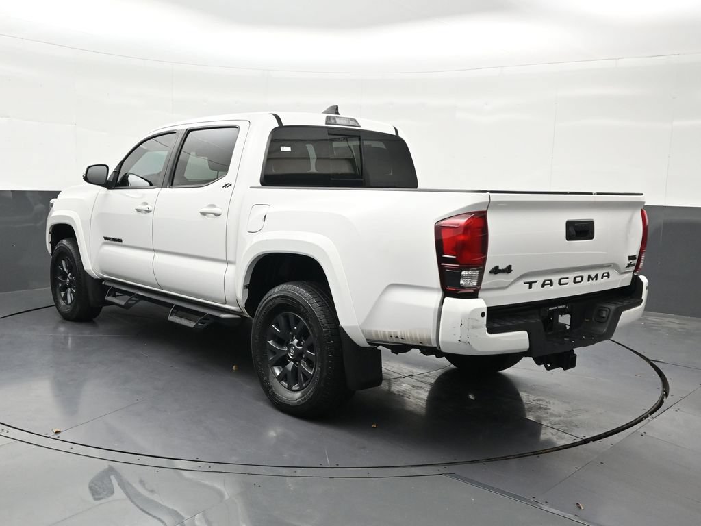 Used 2023 Toyota Tacoma SR5 AWD/4WD image 3