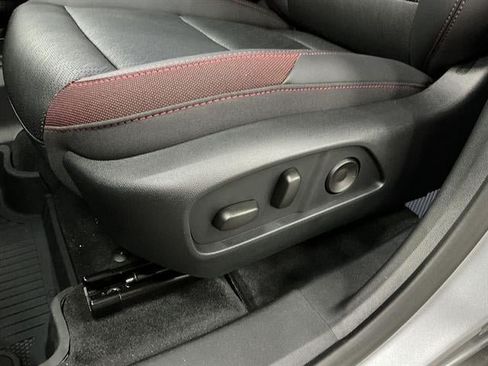 New 2027 Chevrolet Equinox RS w/ LPO, Floor Liner Package AWD/4WD image 21