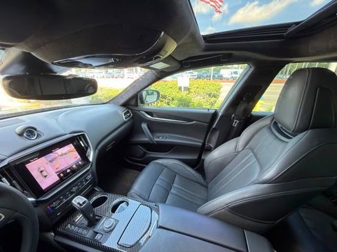 Used 2023 Maserati Ghibli Modena RWD image 14