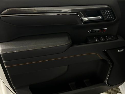 Used 2025 GMC Sierra 1500 AT4 image 24