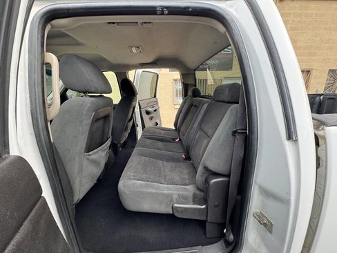 Used 2007 Chevrolet Silverado 2500 LT image 28