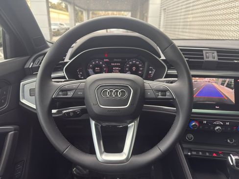 Used 2025 Audi Q3 2.0T Premium w/ Convenience Package image 15