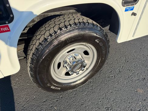 Used 2020 Ford F350 XL w/ Power Equipment Group image 27