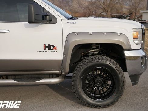 Used 2015 GMC Sierra 2500 SLT w/ Duramax Plus Package image 13