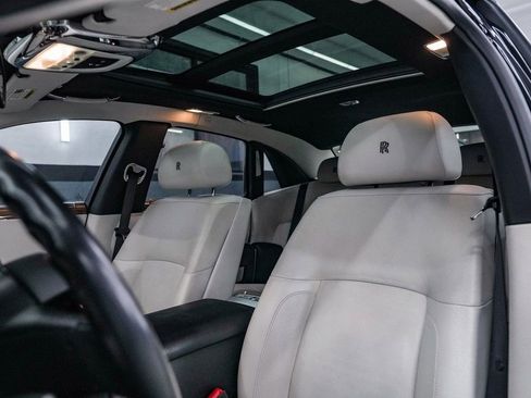 Used 2011 Rolls-Royce Ghost RWD image 45