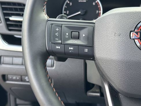 Certified 2025 Nissan Rogue SV AWD/4WD image 32