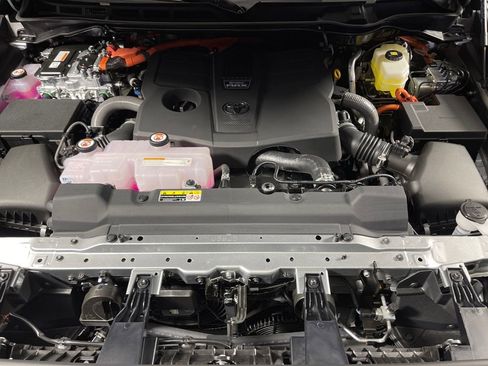 New 2026 Toyota Tundra Limited image 9