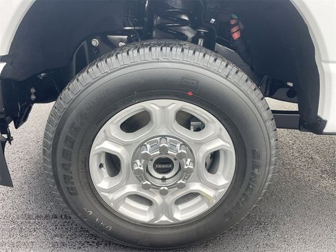 New 2026 Ford F250 XLT w/ XLT Premium Package image 16