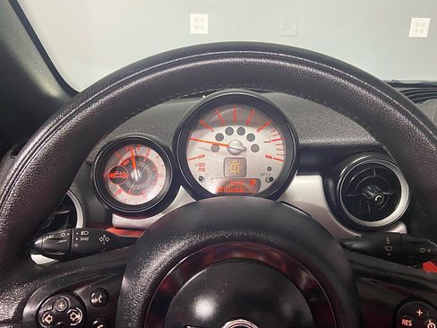 Used 2014 MINI Cooper Roadster image 25