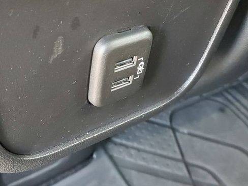 Used 2024 Chevrolet Equinox LT image 12