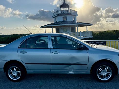 Used 2003 Toyota Corolla CE image 3
