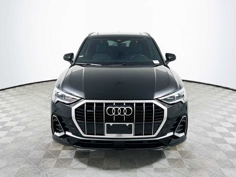 Certified 2024 Audi Q3 2.0T Premium w/ Convenience Package AWD/4WD image 2