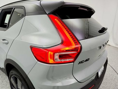 New 2026 Volvo XC40 B5 Ultra w/ Protection Package Premier AWD/4WD image 28