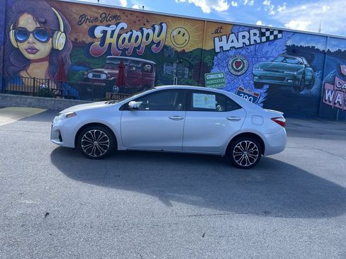 Used 2014 Toyota Corolla S FWD image 2