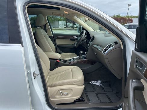 Used 2016 Audi Q5 2.0T Premium Plus w/ Technology Package image 41