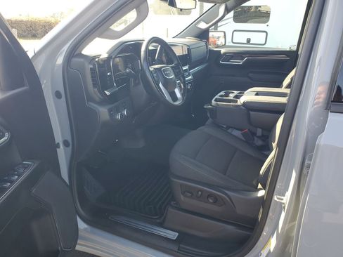 Used 2024 GMC Sierra 1500 Elevation image 15