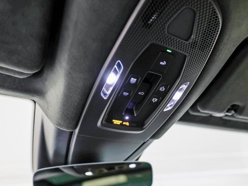 New 2026 Porsche Cayenne GTS image 21