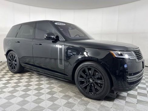 Used 2023 Land Rover Range Rover SE image 11