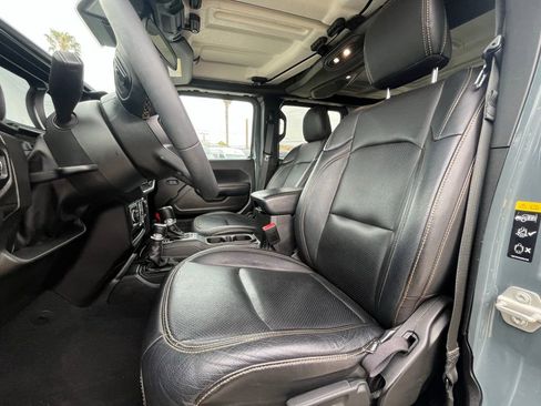 Used 2024 Jeep Wrangler Unlimited w/ LED Headlamp & Fog Lamp Group image 11