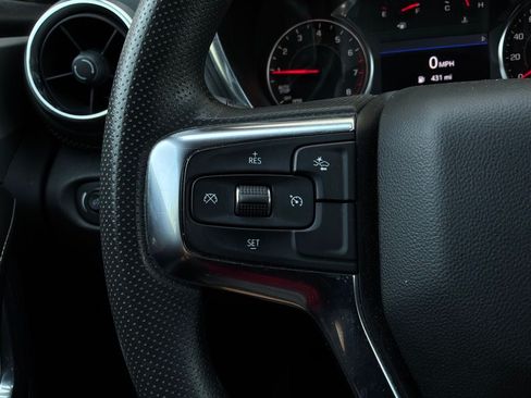 Used 2025 Chevrolet Blazer LT FWD image 39