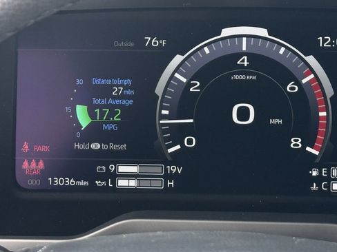 Used 2025 Toyota Tundra Limited AWD/4WD image 17
