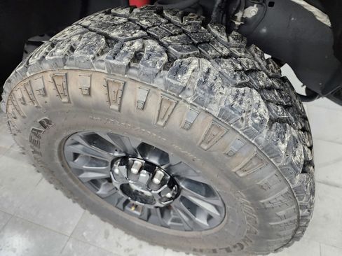 Used 2022 Ford F250 Lariat w/ Tremor Off-Road Package image 3