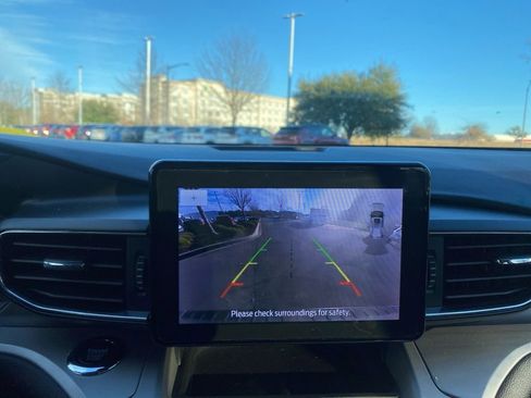 Used 2023 Ford Explorer XLT w/ Equipment Group 202A image 22