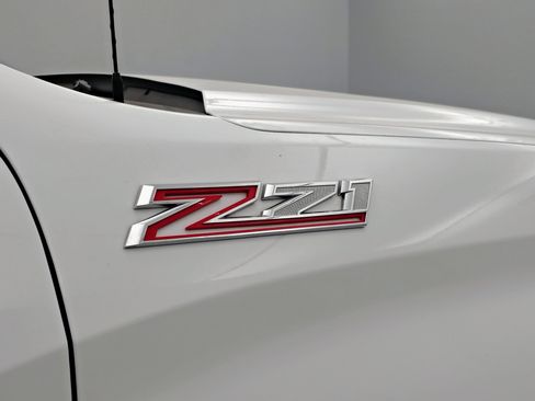 Used 2023 Chevrolet Silverado 1500 LTZ image 14
