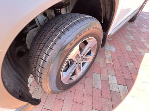 Certified 2025 Honda Pilot EX-L image 28