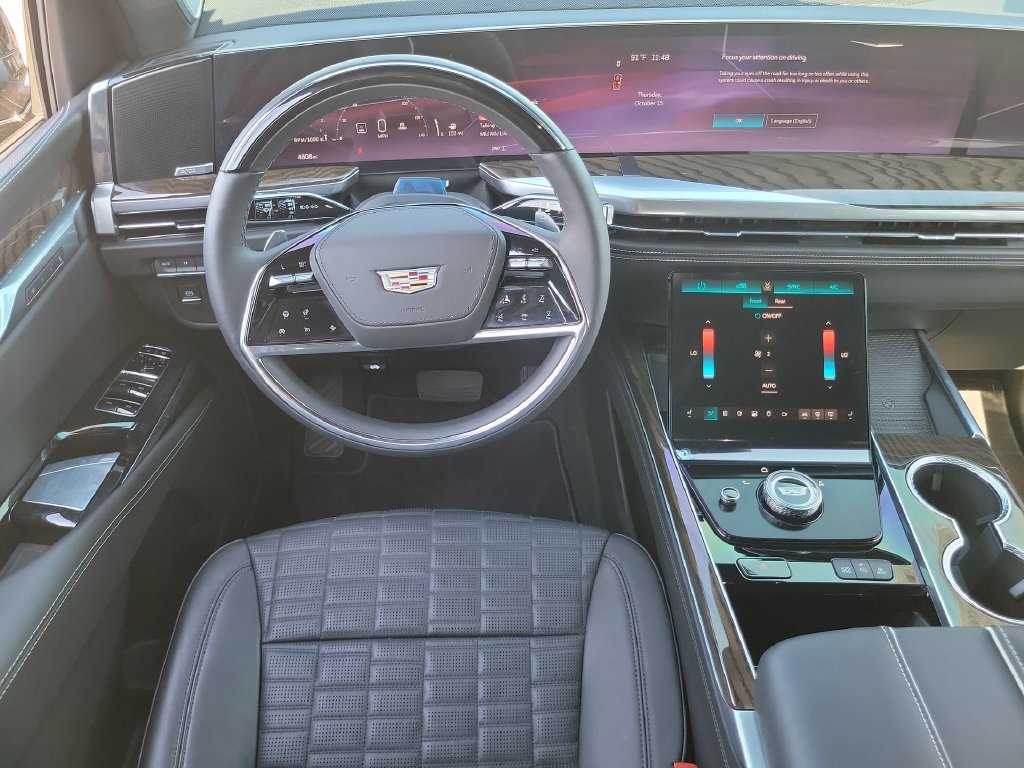 Used 2026 Cadillac Escalade Platinum Sport AWD/4WD image 11