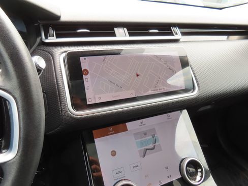 Used 2023 Land Rover Range Rover Velar S AWD/4WD image 22