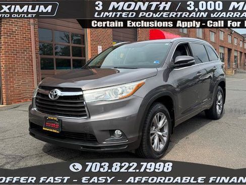 Used 2015 Toyota Highlander XLE AWD/4WD image 1