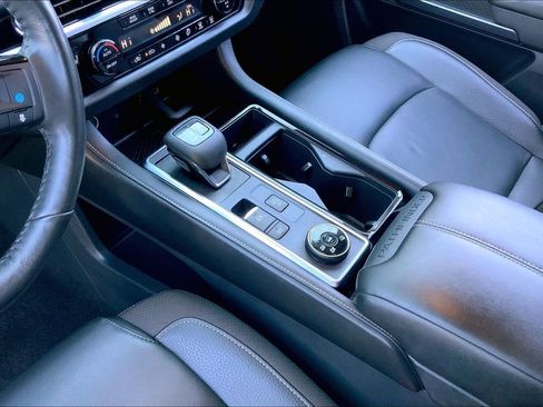 Used 2023 Nissan Pathfinder SL image 13