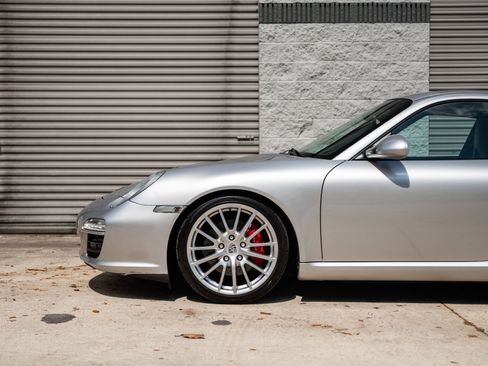 Used 2009 Porsche 911 Carrera S RWD image 16
