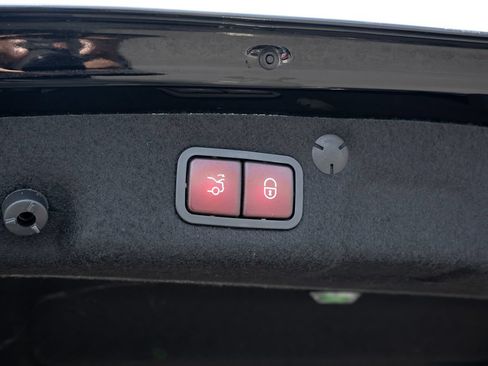Used 2021 Mercedes-Benz C 300 Sedan image 13