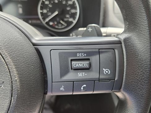 Used 2023 Nissan Rogue S FWD image 24
