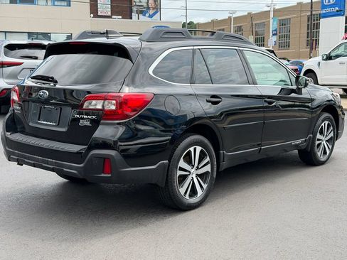 Used 2018 Subaru Outback 2.5i Limited AWD/4WD image 32