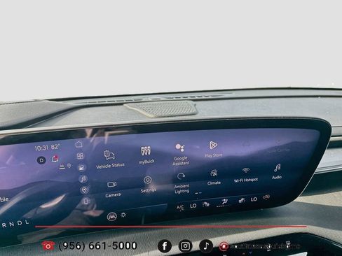Used 2025 Buick Enclave Sport Touring w/ Power Package FWD image 17