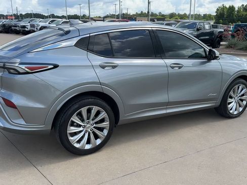 Used 2024 Buick Envista Avenir FWD image 9