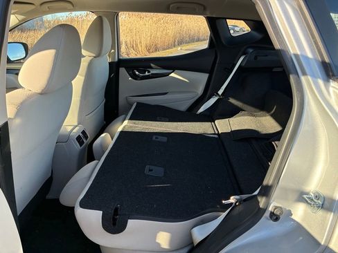 Used 2018 Nissan Rogue Sport SV w/ SV Technology Package image 31