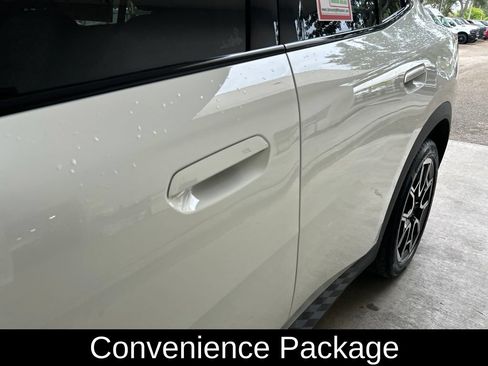 Used 2026 BMW X2 xDrive28i AWD/4WD image 15