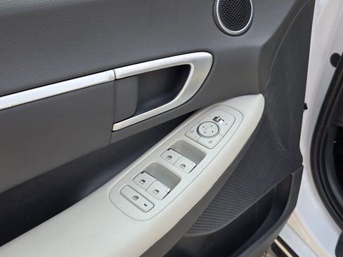 Used 2025 Hyundai Sonata SEL FWD image 14