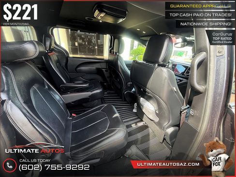 Used 2019 Chrysler Pacifica Touring-L w/ Advanced Safetytec Group FWD image 18