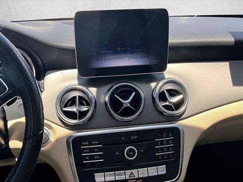 Used 2020 Mercedes-Benz GLA 250 image 8