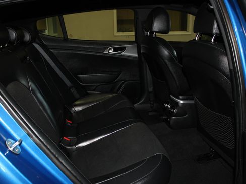 Used 2021 Kia Stinger GT AWD/4WD image 32