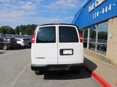 Used 2019 Chevrolet Express 2500 image 6